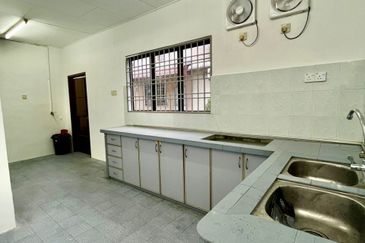 Taman Seri Janggus Partial Renovated 2 Storey Terrace For Sale in Alma Bukit Mertajam