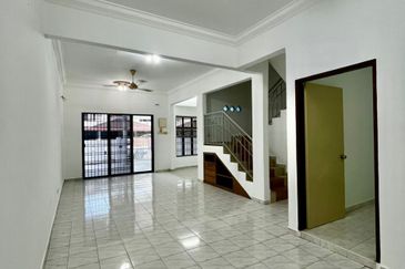 Taman Seri Janggus Partial Renovated 2 Storey Terrace For Sale in Alma Bukit Mertajam