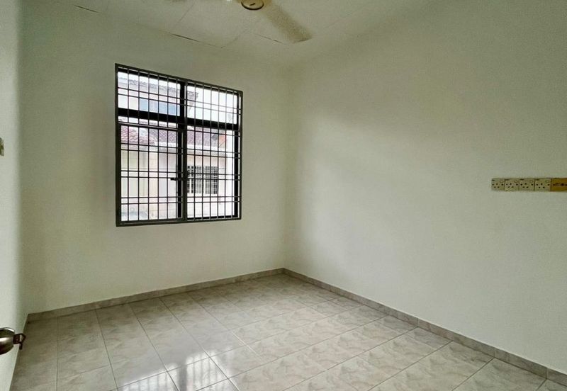 Taman Seri Janggus Partial Renovated 2 Storey Terrace For Sale in Alma Bukit Mertajam