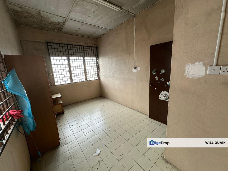 Taman Sri Pinang 2 Storey Terrace End Lot For Sale in Butterworth , Penang, Sungai Puyu