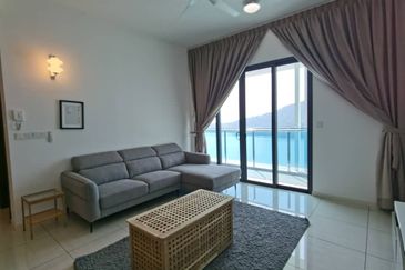 Queens Residences @ Queens Waterfront