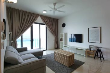 Queens Residences @ Queens Waterfront