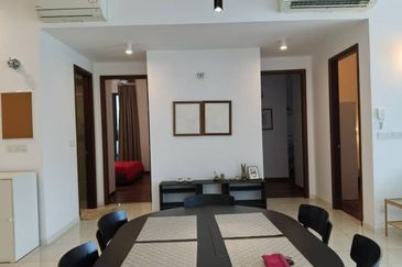 Queens Residences @ Queens Waterfront