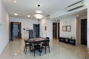 Queens Residences @ Queens Waterfront