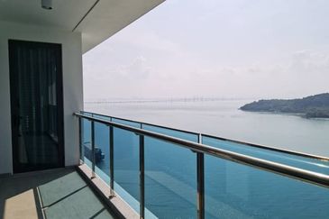 Queens Residences @ Queens Waterfront