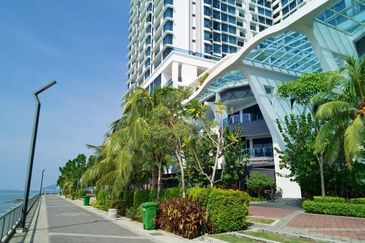 Queens Residences @ Queens Waterfront