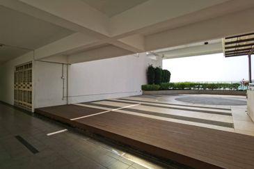 Summerton Condominium