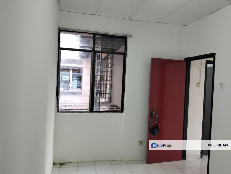 Idaman Apartment Block 3 For Sale in Perai Strategic Location, Penang, Pauh Jaya