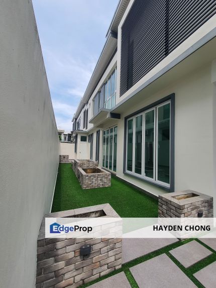 AUSTIN RESIDENCE @ MOUNT AUSTIN | Cluster 32x70 | Super Rare Unit , GOOD CONDITIONS | Nearby School & Easy Access to Austin Area | Nearby DESA TEBRAU , Johor, Johor Bahru