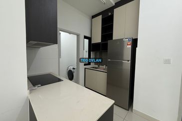 Amber Residence @ twentyfive.7