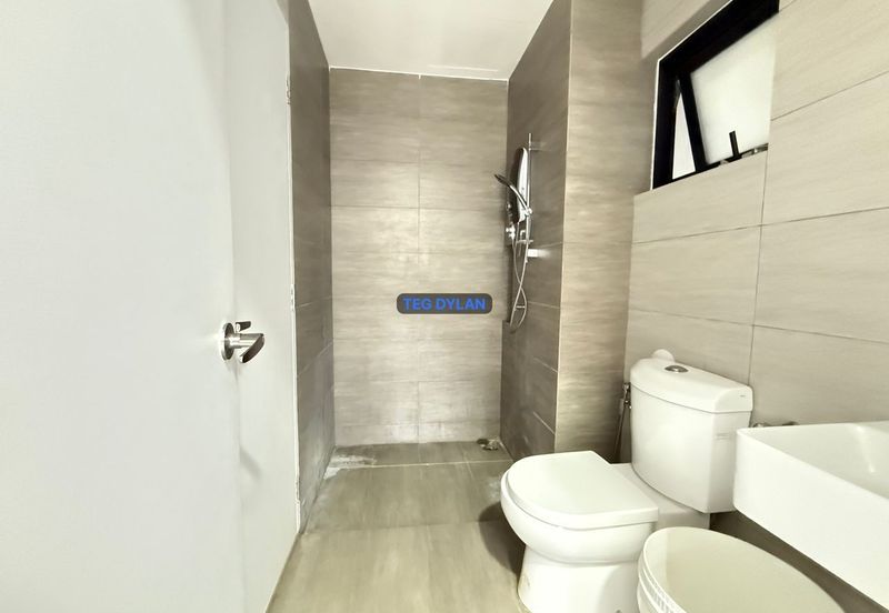 Amber Residence @ twentyfive.7