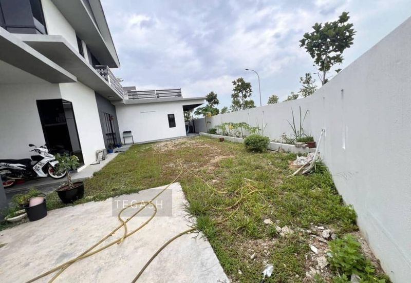 Lumira 2 by Sime Darby