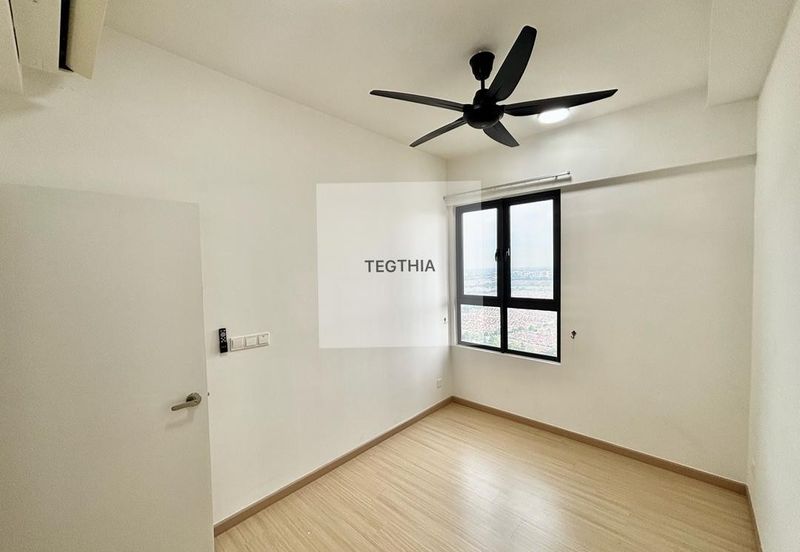 Gravit8 @ Klang South