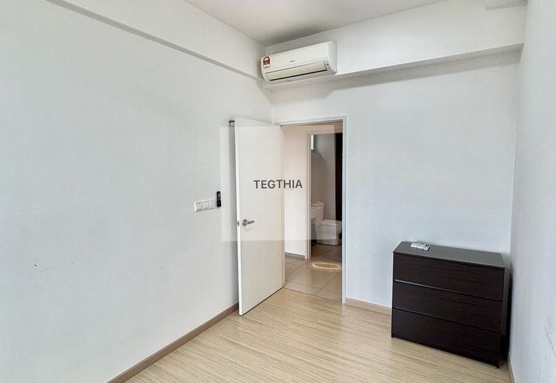 Gravit8 @ Klang South