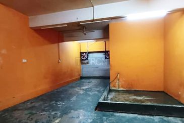 Pusat Niaga Astana Alam 2