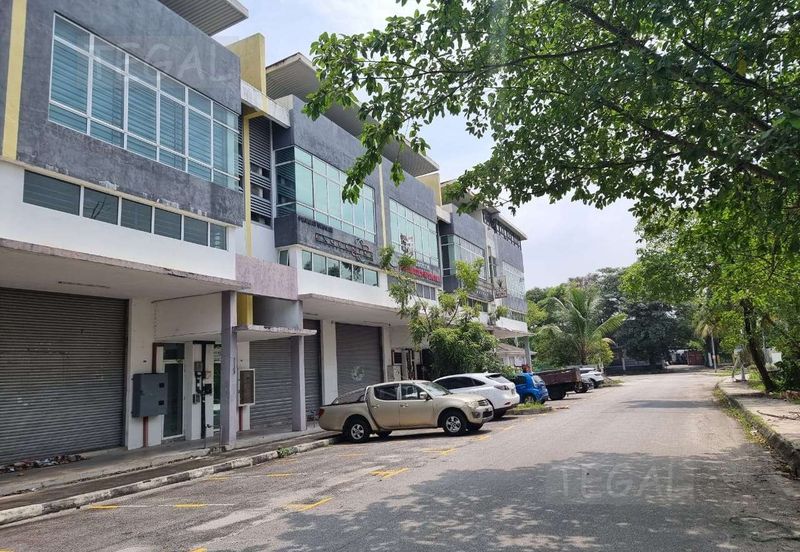 Elite 33 Signature Business Park