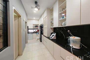 Lucent Residence @ twentyfive.7