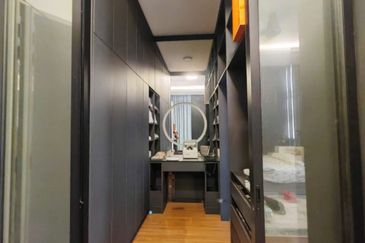 Lucent Residence @ twentyfive.7