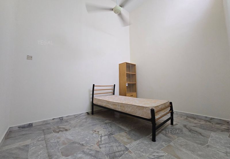 Taman Tepi Sungai ( Taman Teluk Pulai Indah )