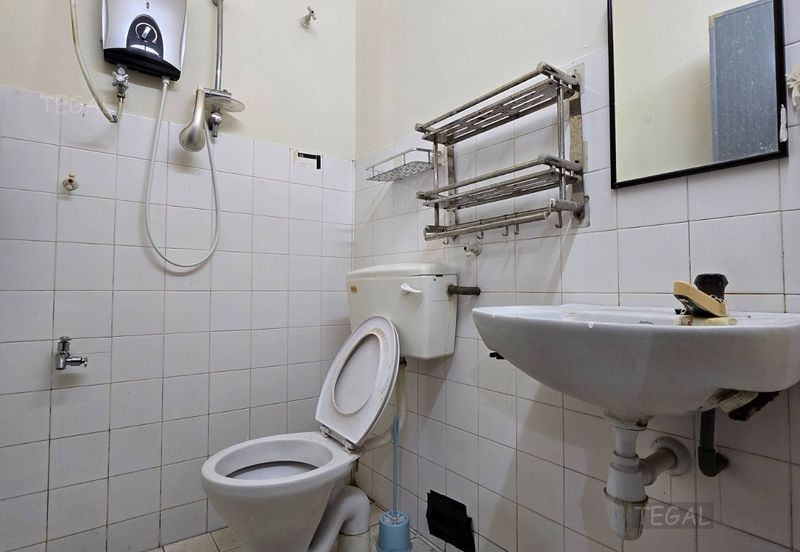 Taman Tepi Sungai ( Taman Teluk Pulai Indah )