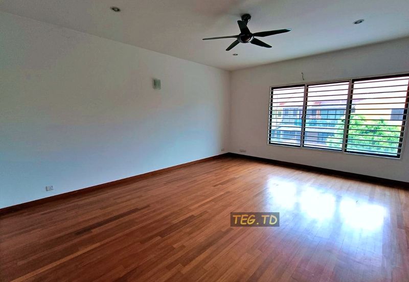 Pentas 2 @ Alam Impian