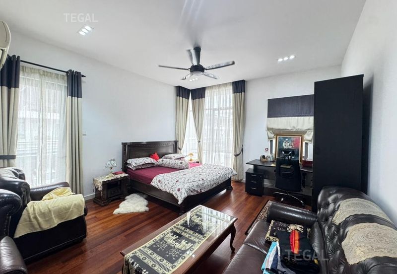 Broadleaf Residences, Hometree