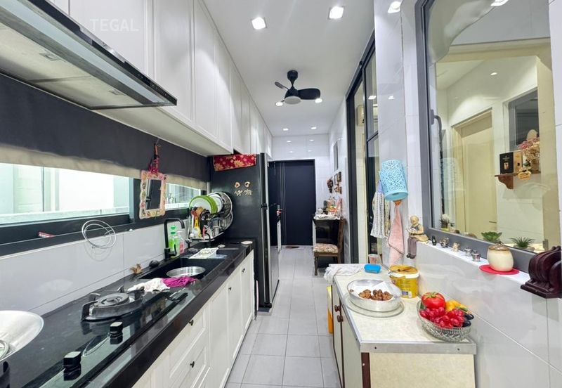 Broadleaf Residences, Hometree