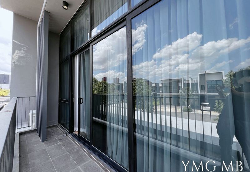 Lucent Residence @ twentyfive.7