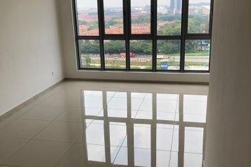 Gravit8 @ Klang South