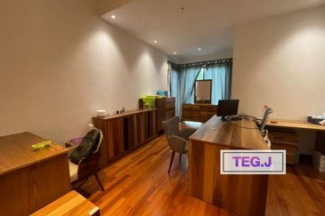 Duta Villa, Setia Alam