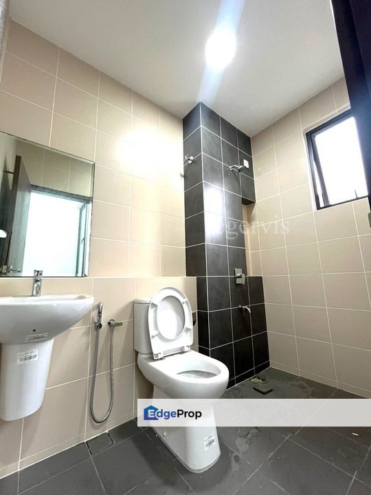 【Rental - Rm2100】  2Sty 22x75sf Bandar Bukit Raja Klang, Selangor, Klang