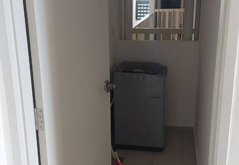 The Tresor @ Gravit 8 *