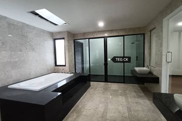 Duta Villa, Setia Alam