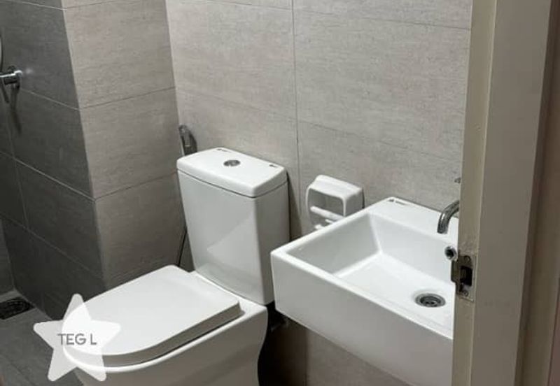 Gravit8 @ Klang South