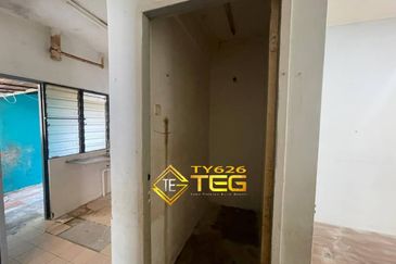 Puchong Utama Court 2