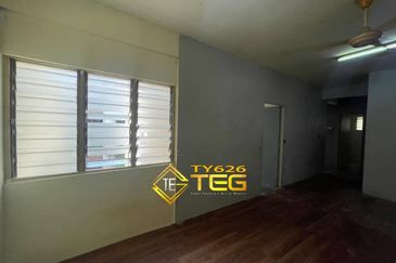 Puchong Utama Court 2