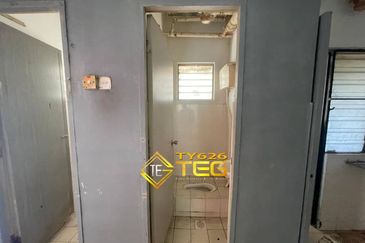 Puchong Utama Court 2