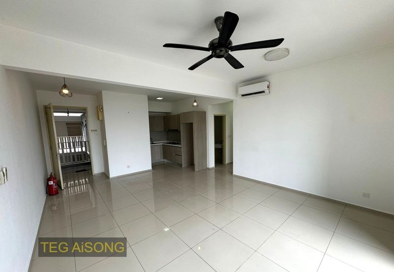 Gravit8 @ Klang South