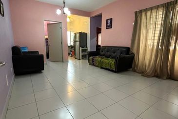 Pangsapuri Akasia, Bandar Botanic