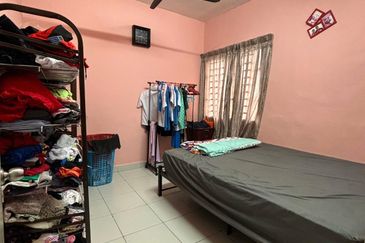 Pangsapuri Akasia, Bandar Botanic