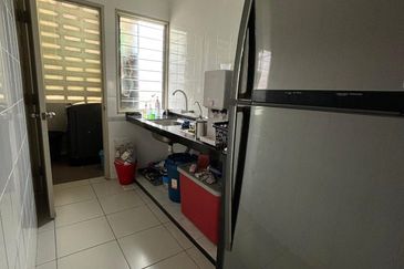 Pangsapuri Akasia, Bandar Botanic