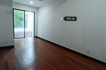 Duta Villa, Setia Alam