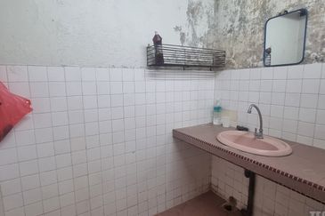 Taman Tepi Sungai ( Taman Teluk Pulai Indah )