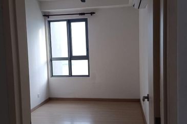 Gravit8 @ Klang South