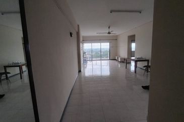 Dynasty Condominium