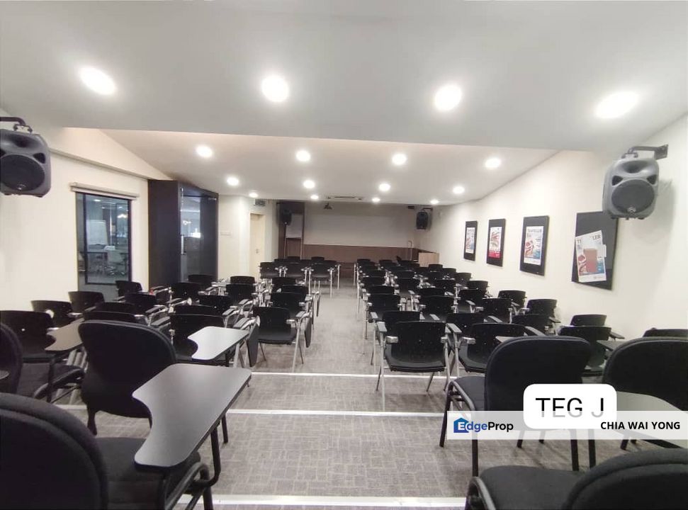 Bandar Baru Klang 2nd Floor Office 3 Adjoining Units （Rm1.29mil）, Selangor, Klang