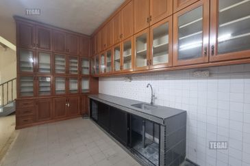 Taman Tepi Sungai ( Taman Teluk Pulai Indah )