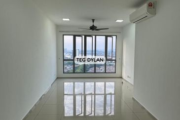 Gravit8 @ Klang South