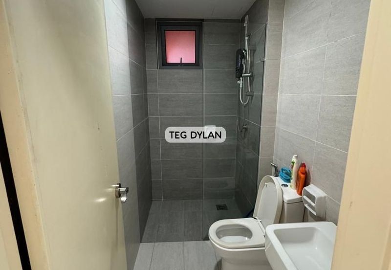 Gravit8 @ Klang South