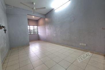 Taman Wangi (Tepi Sungai)